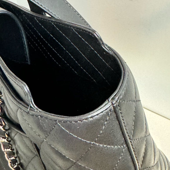 CHANEL Black Lambskin Cambon Shoulder/Tote - Picture 9 of 16